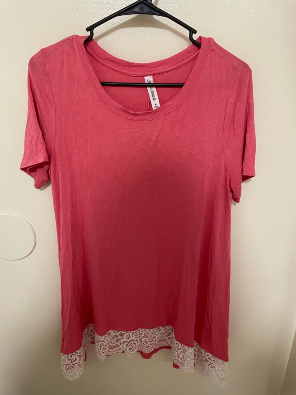 ✨Women’s Zenana Signature Top Size M